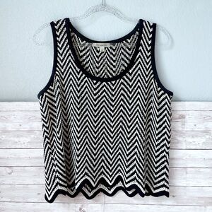 St. John | Chevron Knit Crochet Sleeveless Top Scalloped Hem Size Large